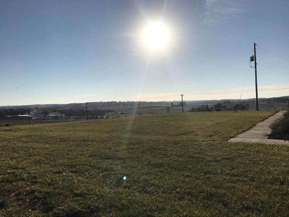 5010 Northpointe Dr, Zanesville, OH 43701